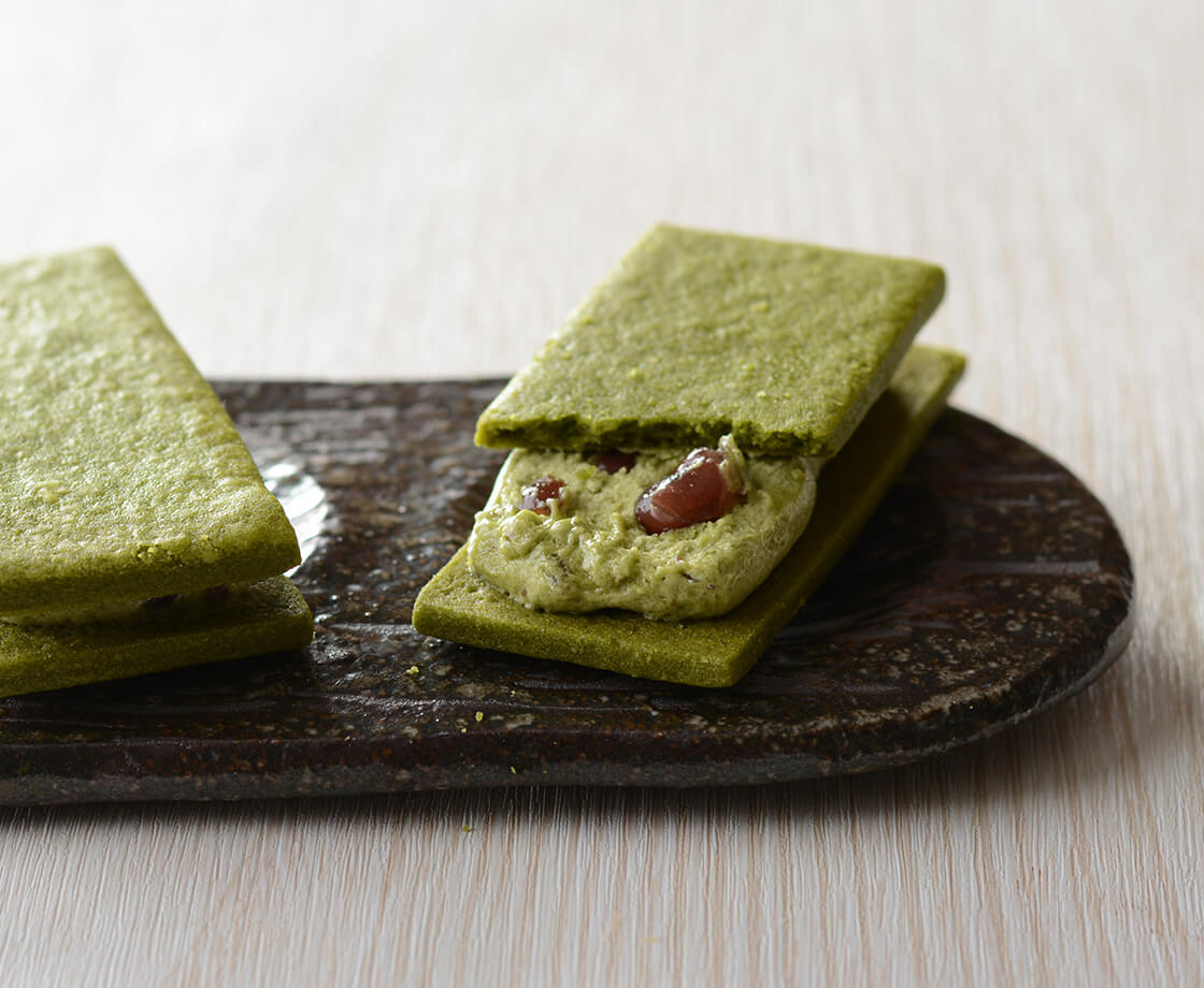 かなざわ濃茶大納言クリームサンド