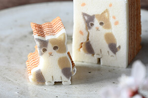 萬久の型ぬきバウム さくらねこ