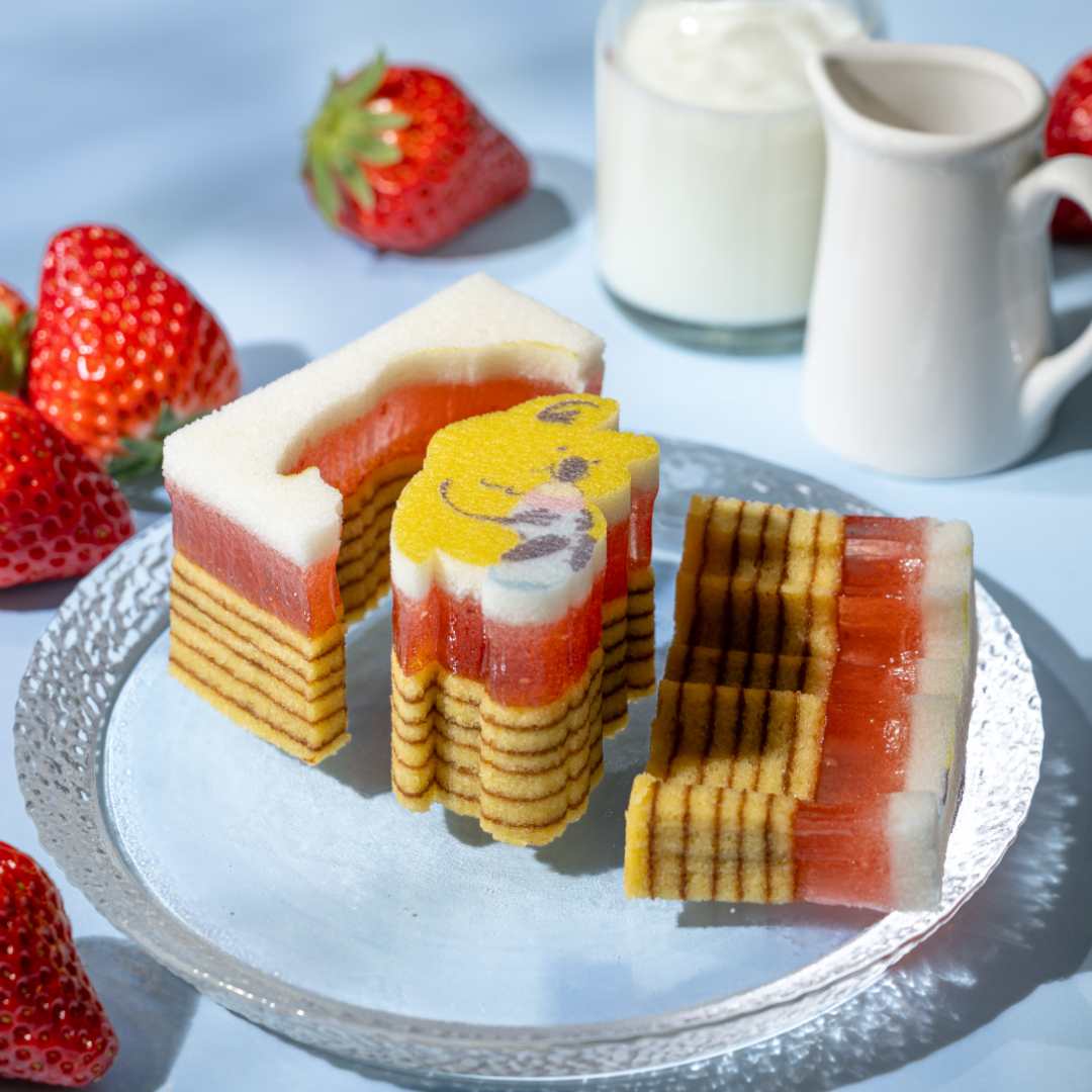 コフクオッカのかたぬきゼリーバウム（あまおう×ミルク）