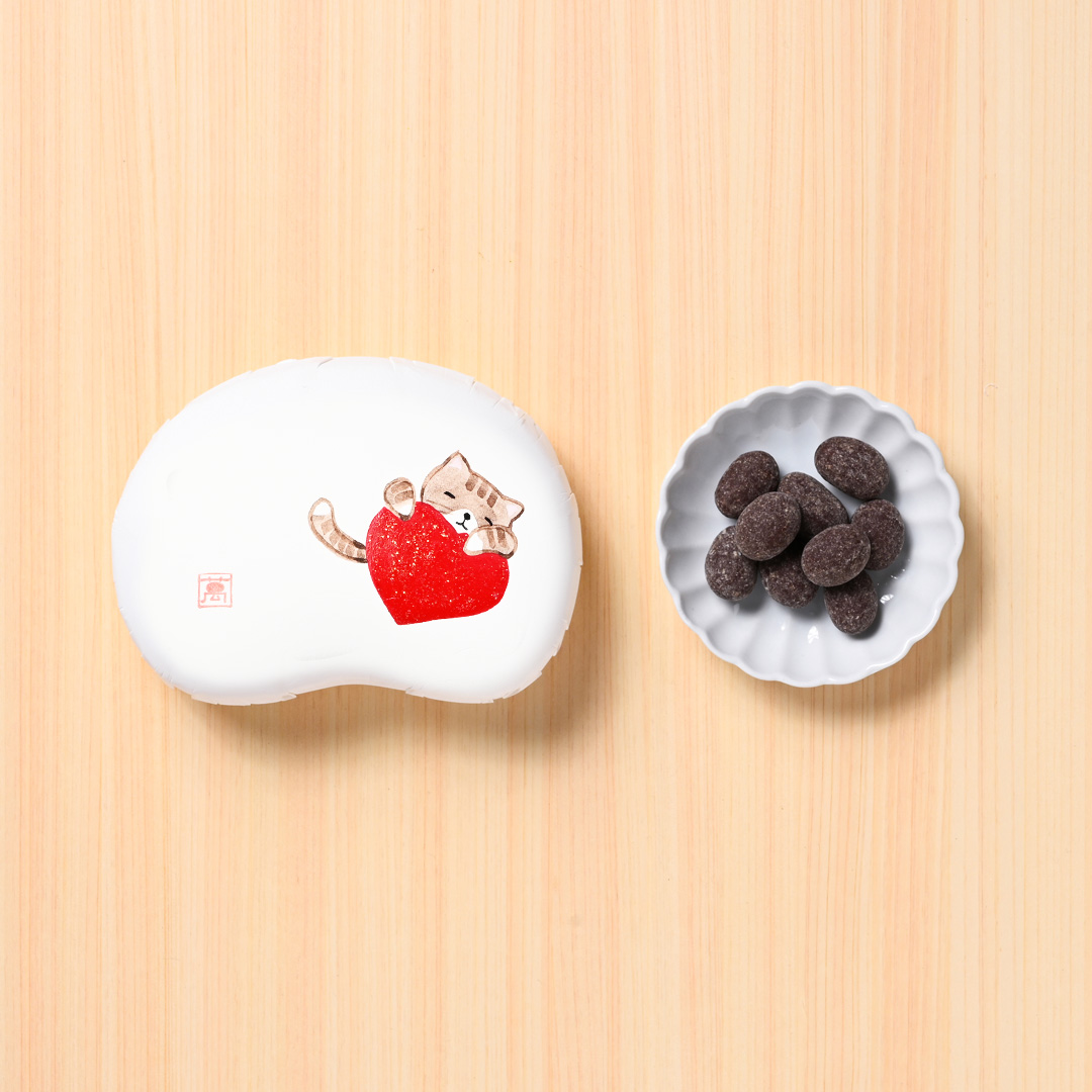 黒豆しょこら（豆箱入り）　絵柄：ハートねこ(／袋無し)