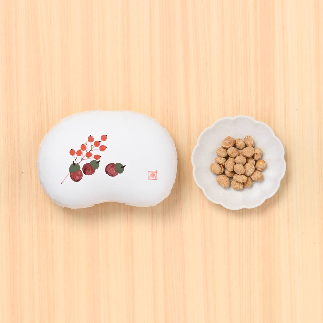 有機大豆の炒り豆　能登塩キャラメル（豆箱入り）　絵柄：どんぐり