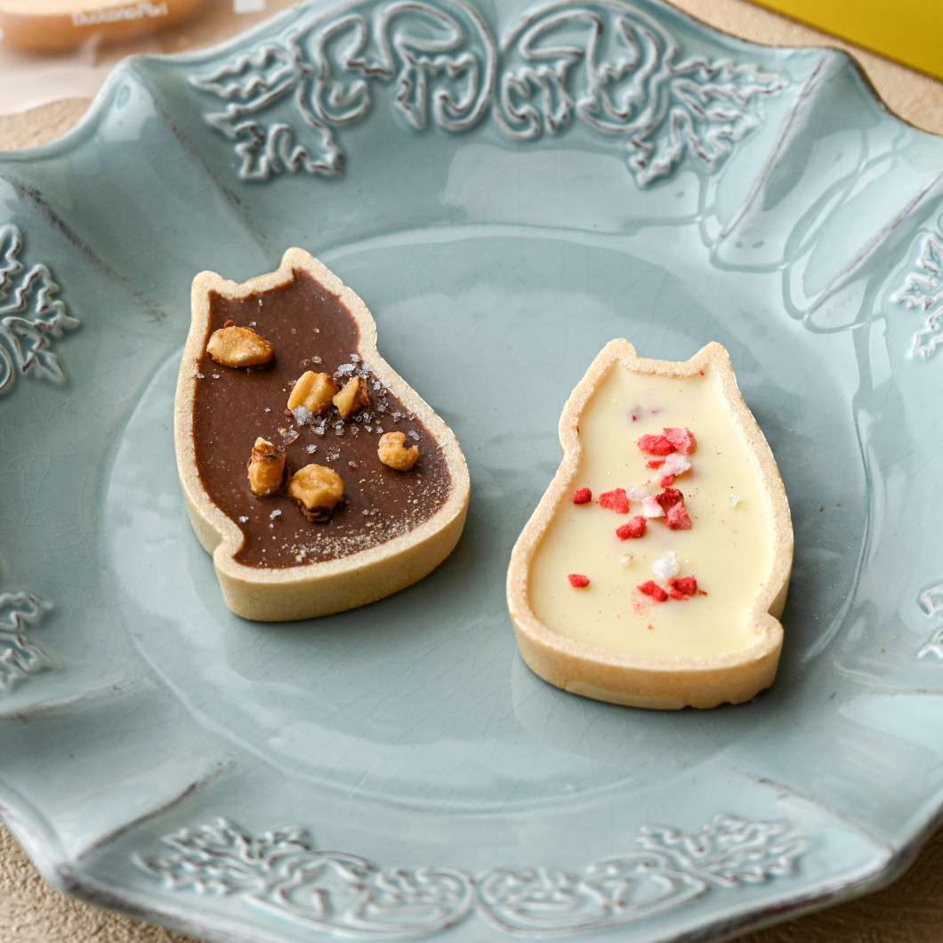 にゃんこのチョコモナカ in Kanazawa（くろもしろもトラの